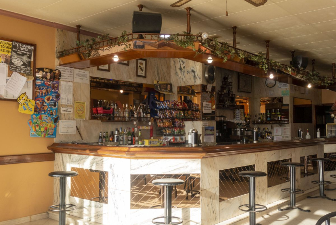 Local Comercial en Venta en Mos
