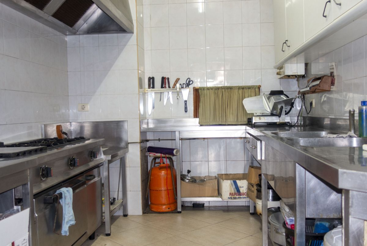 Local Comercial en Venta en Mos