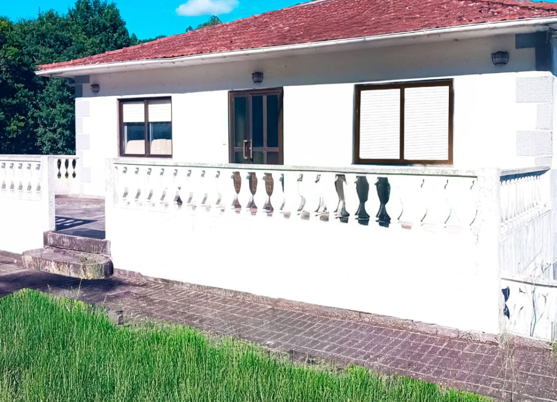 Casa en Venta en Covelo (O)
