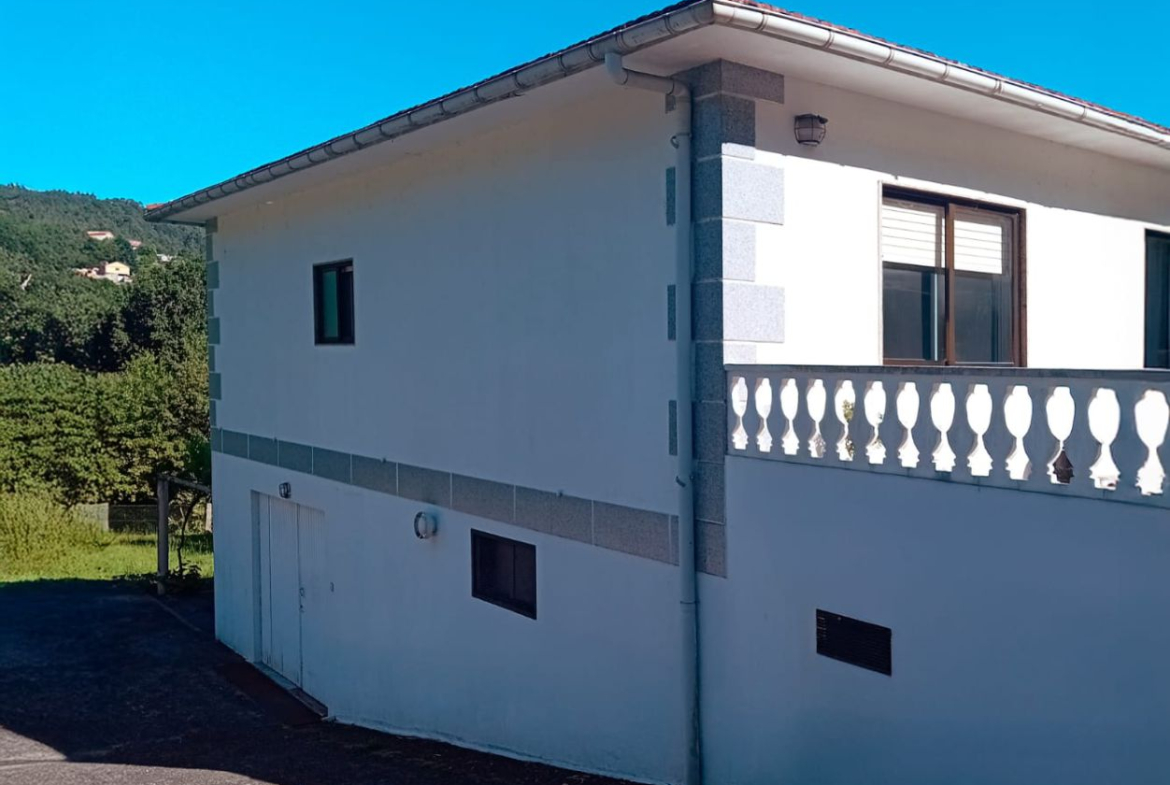 Casa en Venta en Covelo (O)