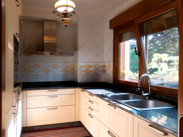 Chalet en Venta en Salceda De Caselas