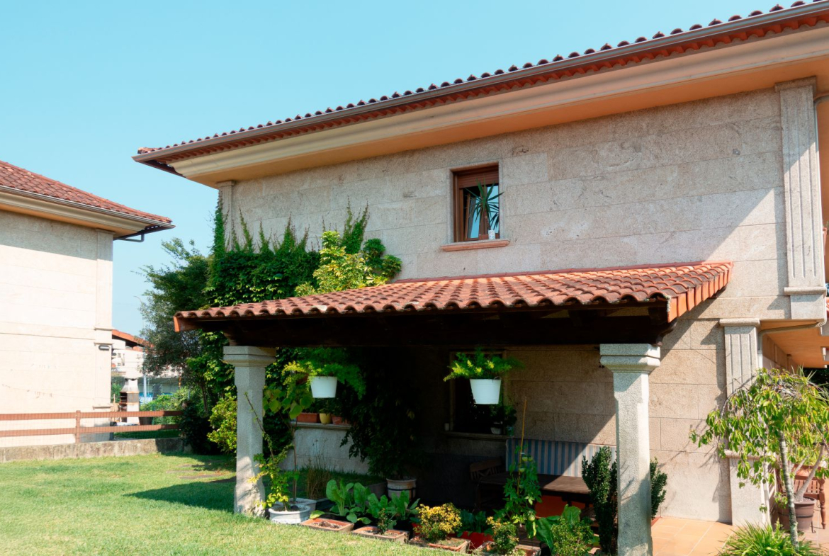 Chalet en Venta en Salceda De Caselas