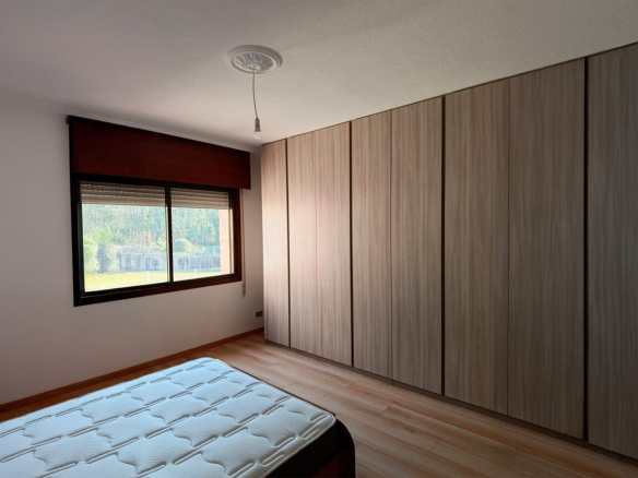 Piso en Venta en Salceda De Caselas