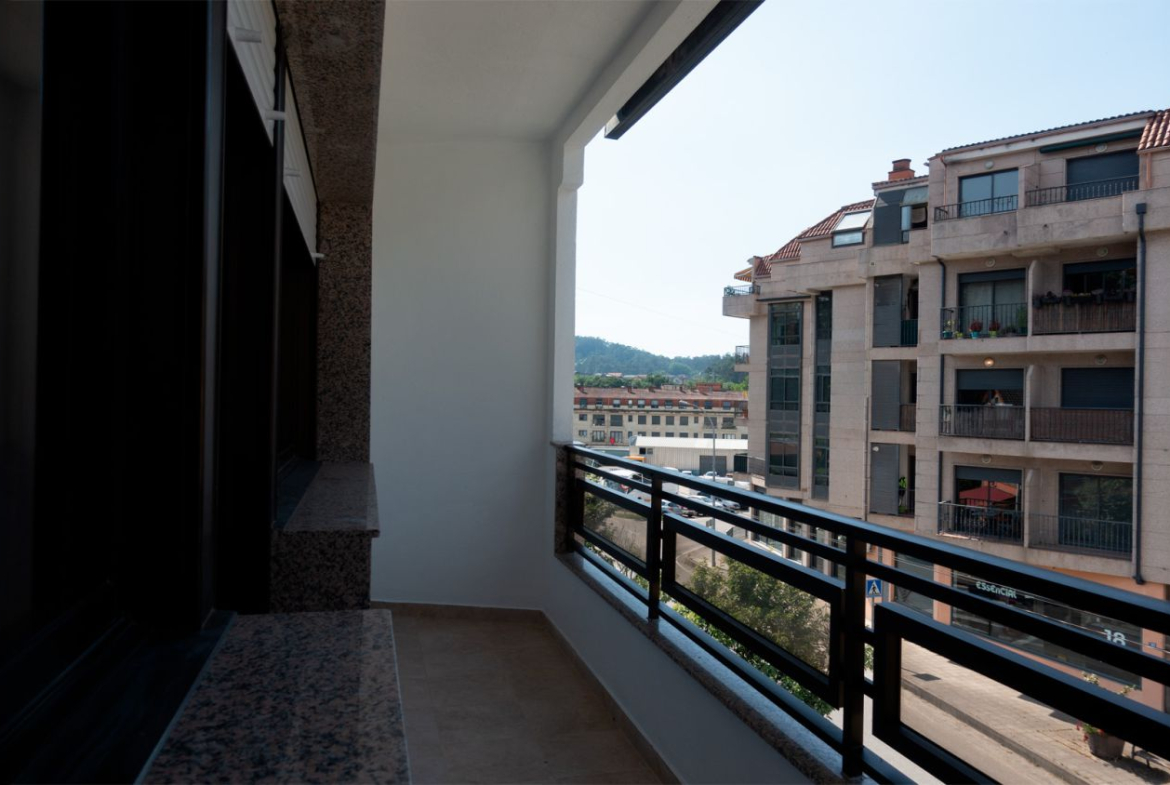 Piso en Venta en Salceda De Caselas
