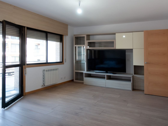 Piso en Venta en Salceda De Caselas