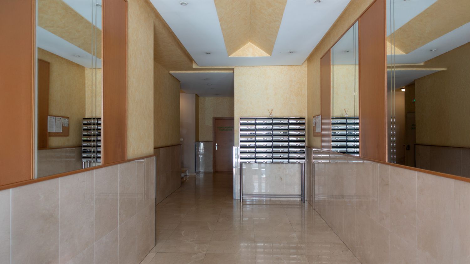 57641434_2 Piso en Venta en Ponteareas