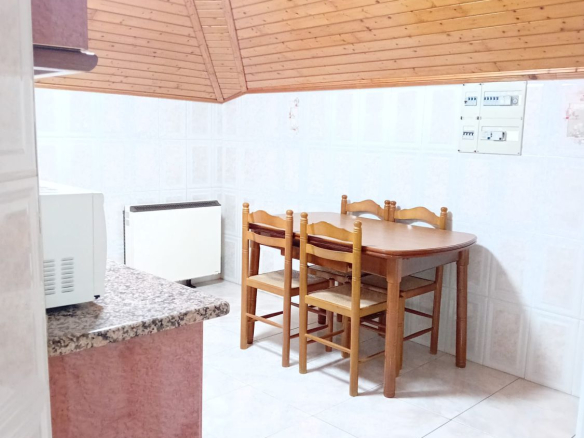 Casa en Alquiler en Mezquita (A)