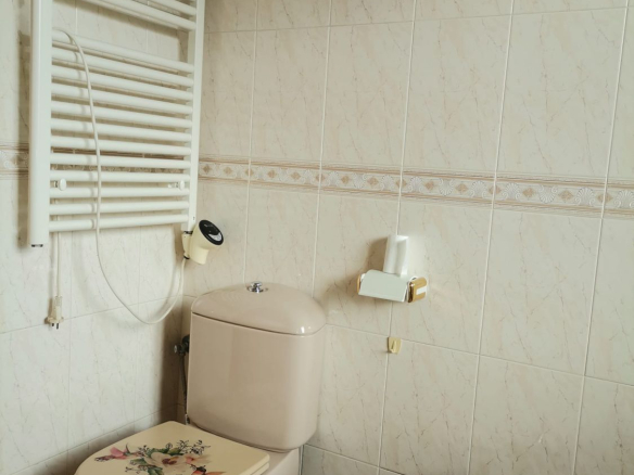 Casa en Alquiler en Mezquita (A)