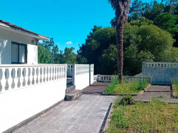 Casa en Venta en Covelo (O)