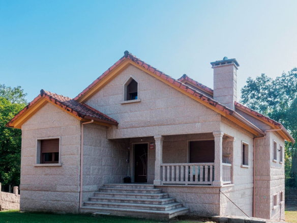 Chalet en Venta en Ponteareas