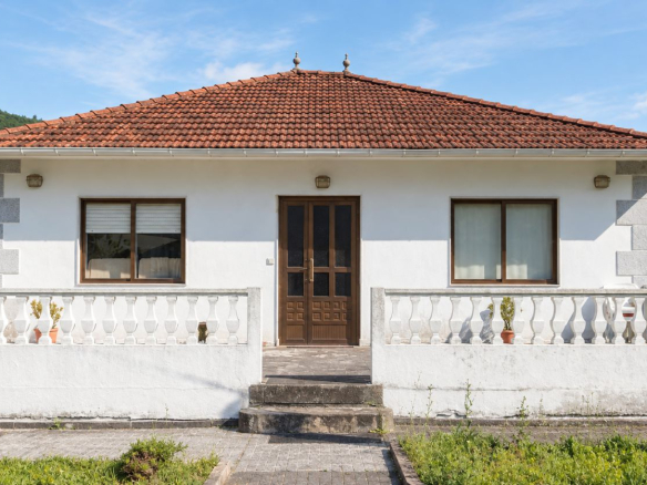 Casa en Venta en Covelo (O)