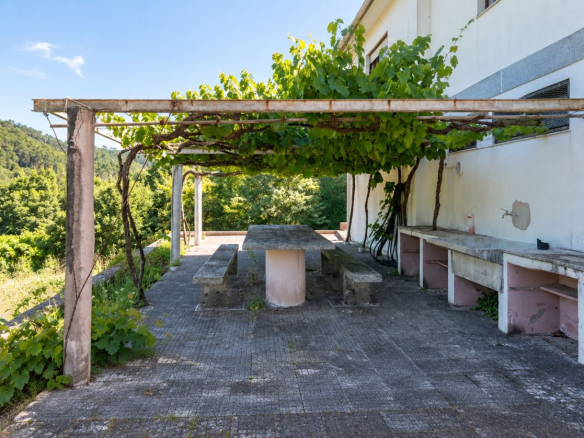 Casa en Venta en Covelo (O)