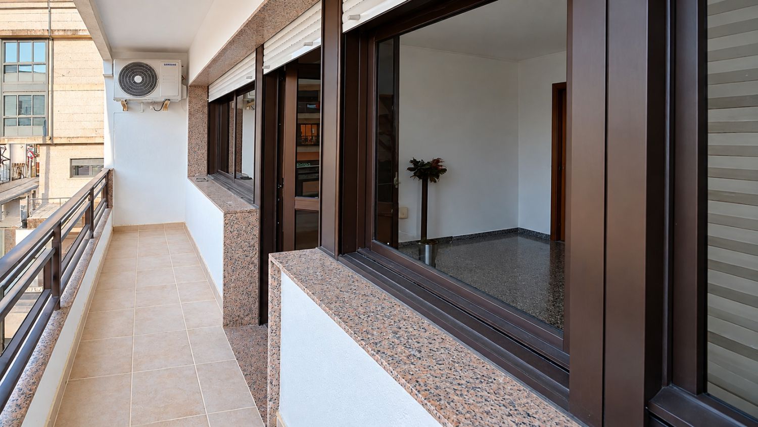 57641432_23 Piso en Venta en Salceda De Caselas