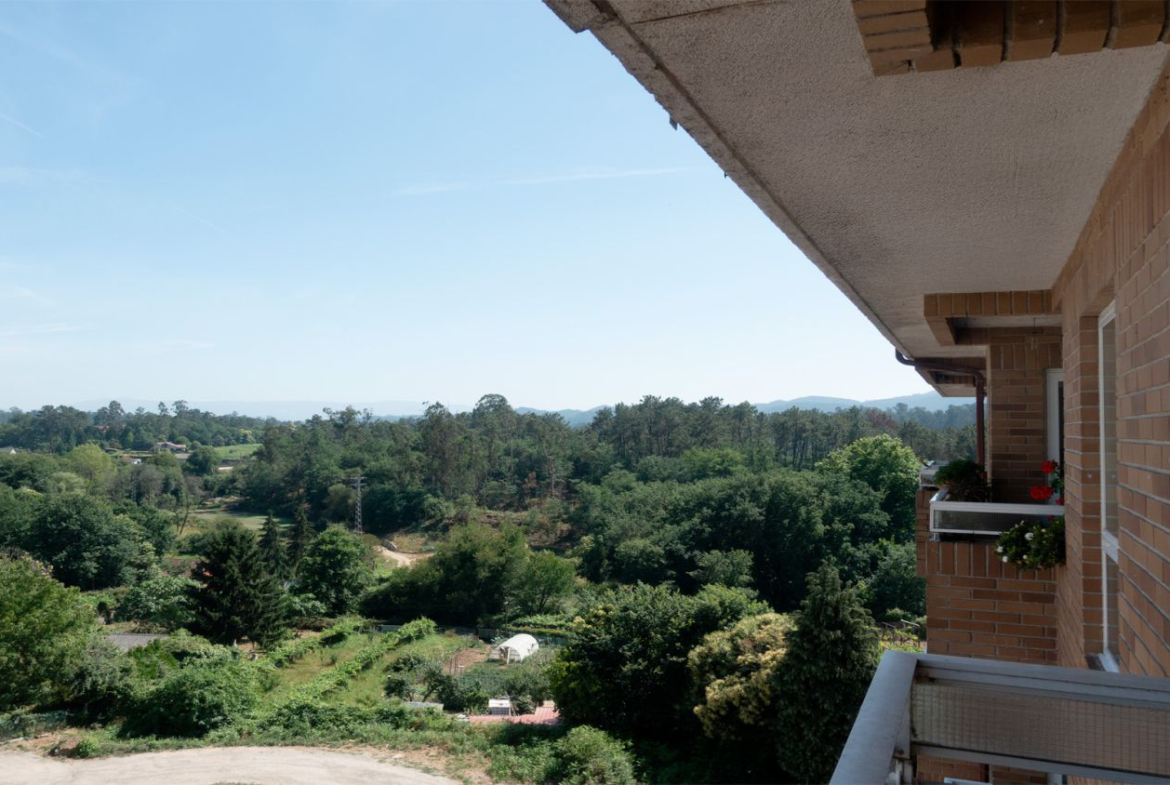 Piso en Venta en Ponteareas