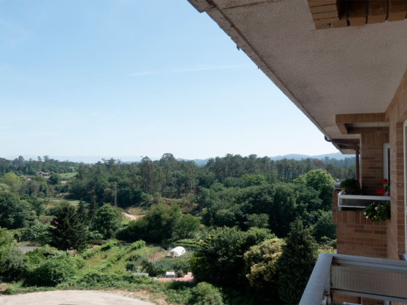 Piso en Venta en Ponteareas