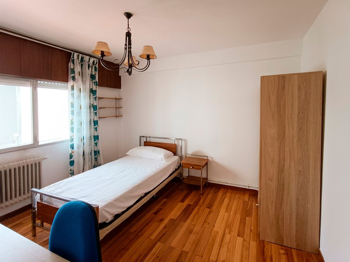 57641449_7 Piso en Alquiler en Pontevedra