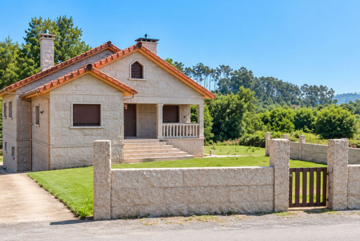 Chalet en Venta en Ponteareas